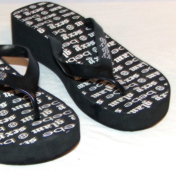 bebe flip flops rhinestone